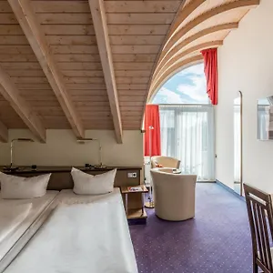 4* Apartahotel Azimut